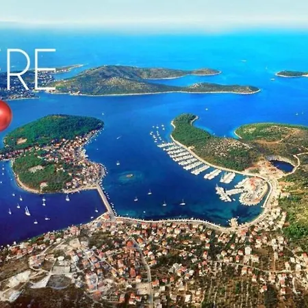 Petrovic Apartment *