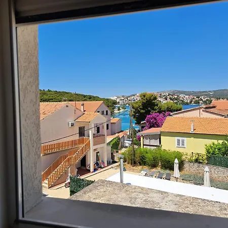 Petrovic * Rogoznica (Sibenik-Knin)