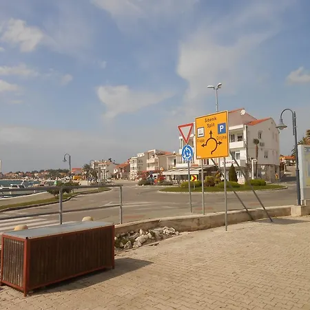 Apartman Petrovic Rogoznica