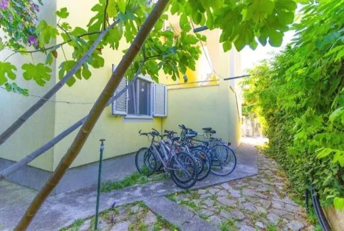 Petrovic Rogoznica (Sibenik-Knin)